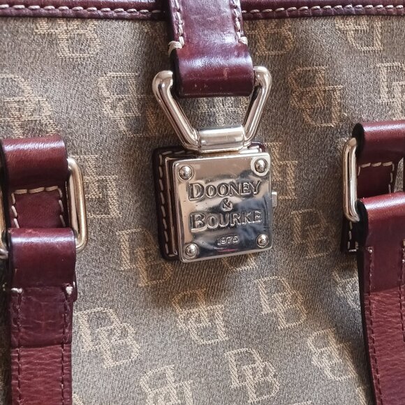 Dooney & Bourke Monogram Jacquard Preppy Style Push Lock Bucket Bag Shoulder Bag - Picture 13 of 13